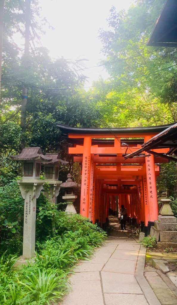 朱の鳥居トンネル