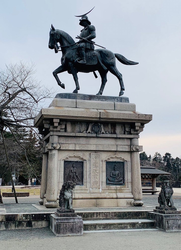 仙台城跡の象徴・伊達政宗公騎馬像