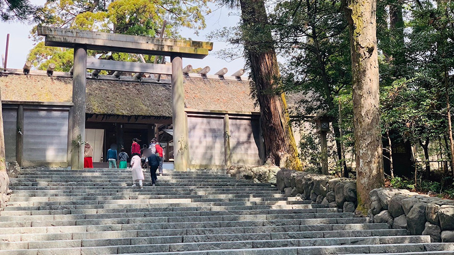 内宮の別宮・荒祭宮の石段と鳥居