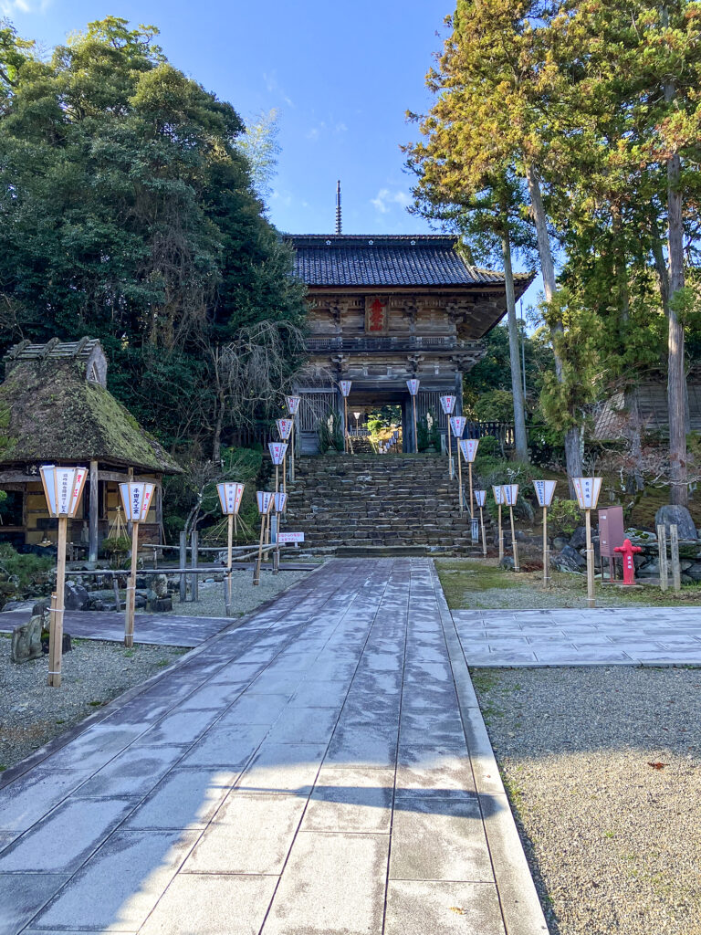 妙成寺の山門